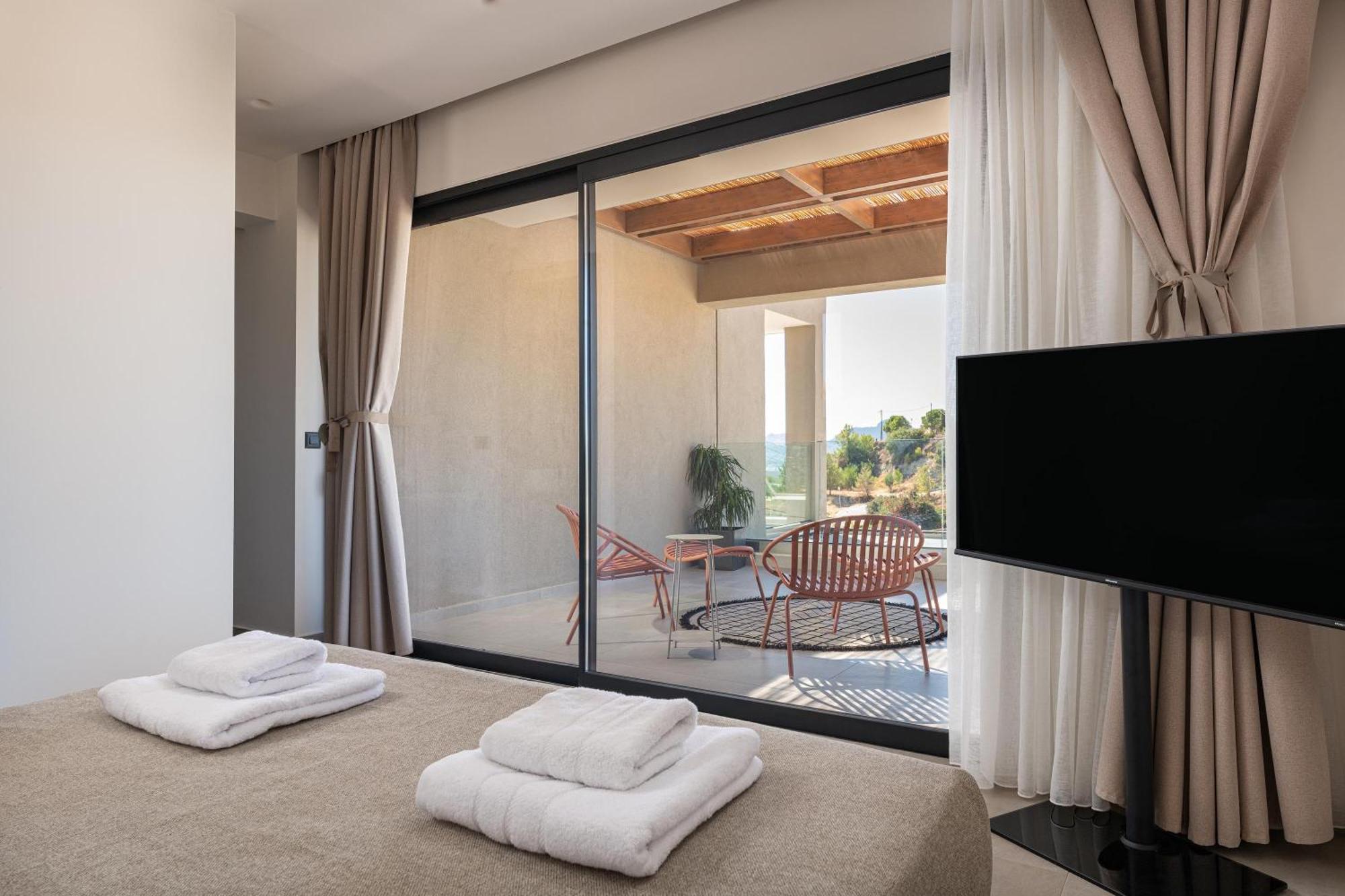 Mirena Luxury Living-mirena Villa